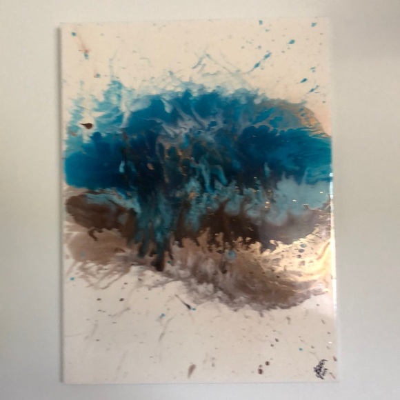 I’m an artist and my artwork is printed on this - Picture 4 of 6